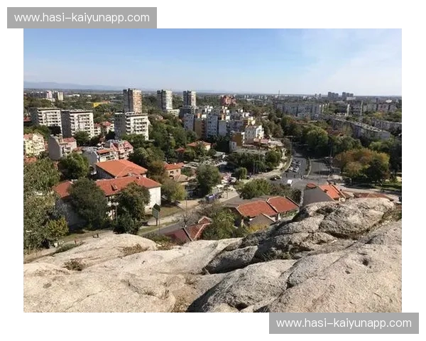 冰雪与玫瑰的较量:白罗斯与保加利亚,谁是东欧的隐藏瑰宝? 冰雪与玫瑰的较量:白罗斯与保加利亚,谁是东欧的隐藏瑰宝?